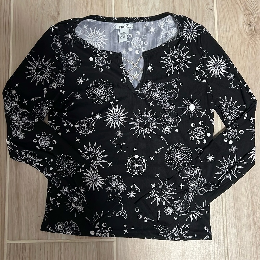 Graphic Sweater, Rue21